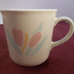 Corning (Corelle) Tulip Accent Cup